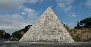 AC Parking Viale Leonardo Da Vinci, 85